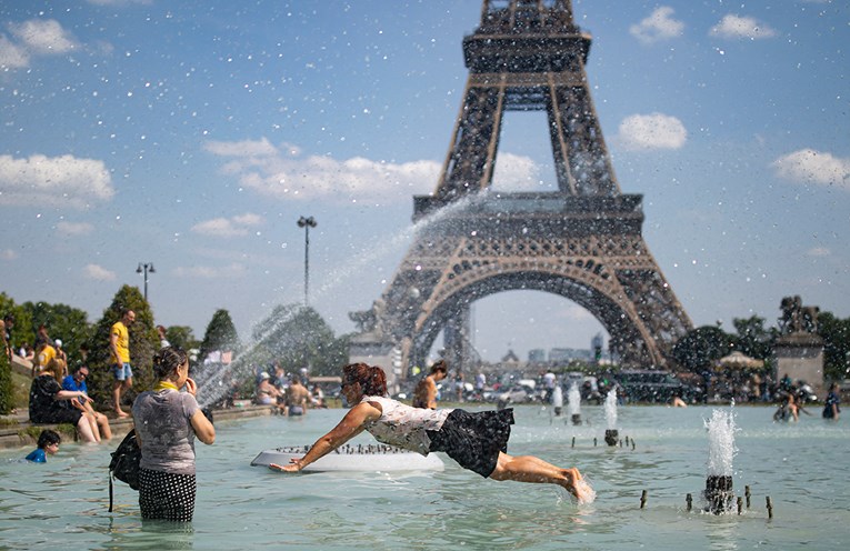 Europa gori: U Francuskoj izmjerena najviša temperatura u povijesti, preko 45°C