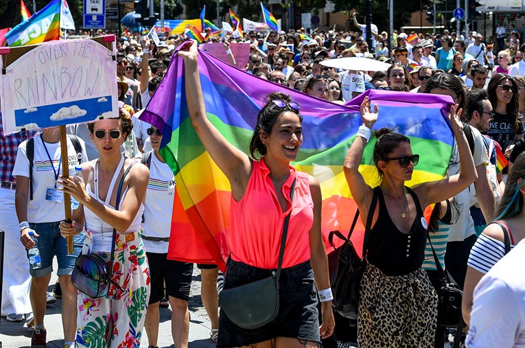 FOTO U Skopju održan prvi gay pride