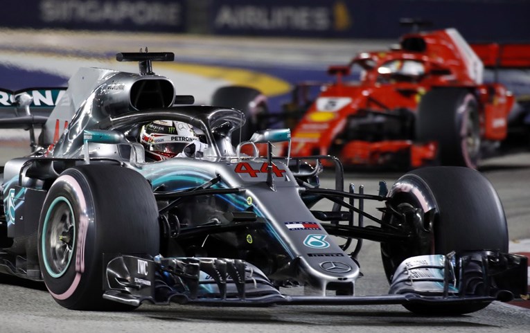 Uvjerljivi Hamilton povećao prednost, Vettel kroz boks izgubio drugo mjesto