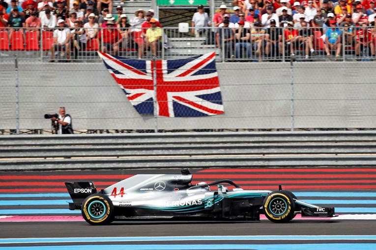 Hamilton se pobjedom u Francuskoj vratio na vrh, Vettel upropastio utrku sebi i Bottasu