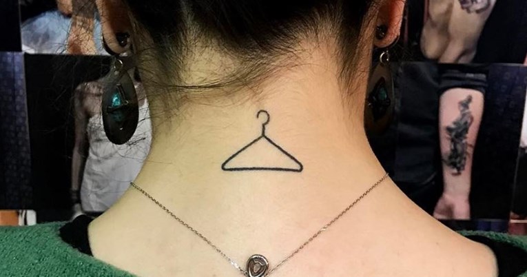 Žene sve češće tetoviraju vješalicu, a razlog je zbilja mračan i potresan