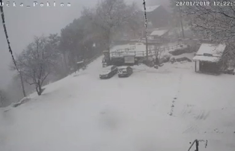 VIDEO Pogledajte veliku snježnu mećavu na Učki