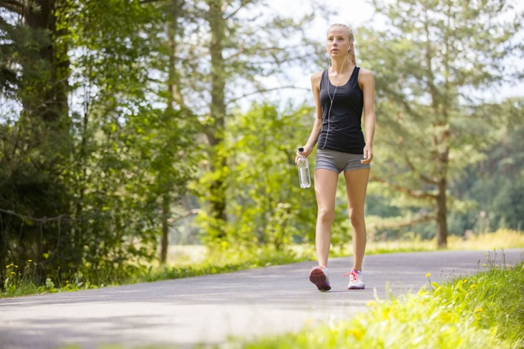 Evo što će se dogoditi vašem tijelu budete li svaki dan hodali 30 minuta