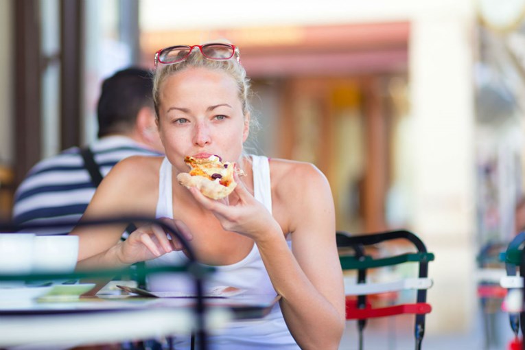 Stručnjaci otkrivaju koliko često i koliko brzo trebate jesti