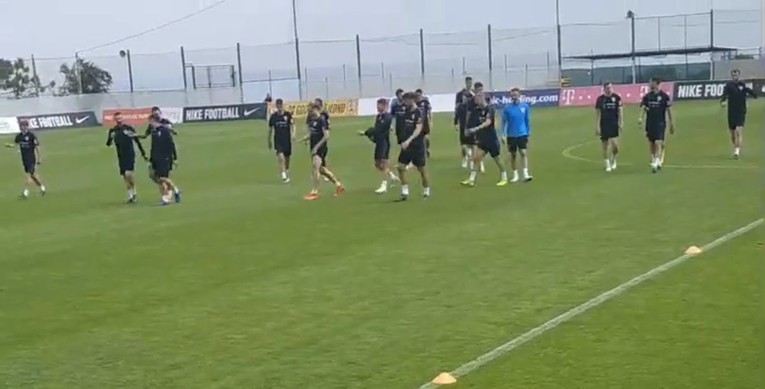 VIDEO Dalić uigrava prvi sastav za utakmicu koju mora dobiti