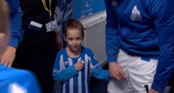 VIDEO Huddersfield oduševio Englesku prekrasnom gestom prije današnje utakmice