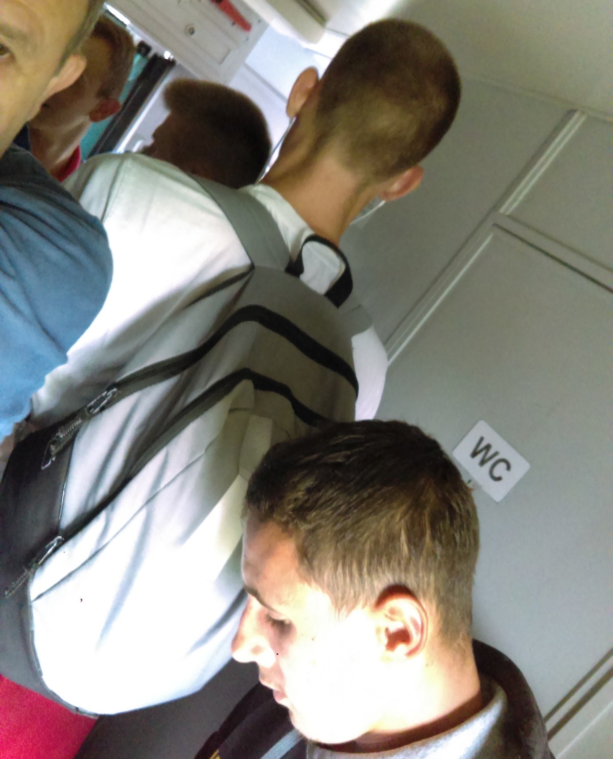 HŽ dobiva milijune iz proračuna, direktori imaju ogromne plaće, a usluga nikakva