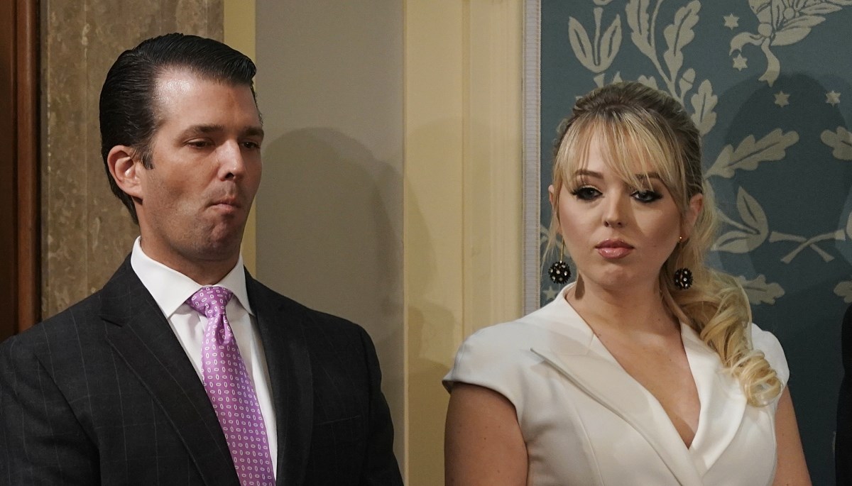 Tiffany Trump izborom haljine pružila podršku očevim protivnicima