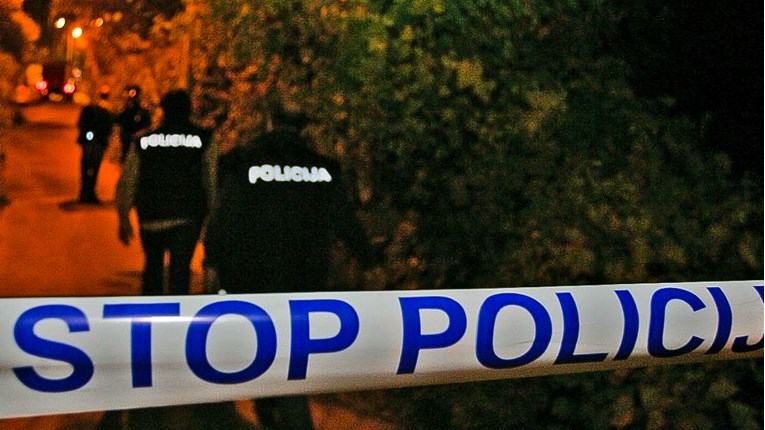 U Splitu uhapšena tri muškarca, opljačkali desetak ureda, trgovinu i frizerski salon