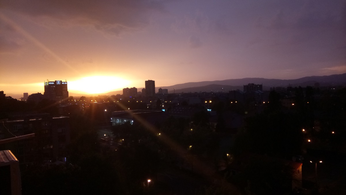 Jeste li sinoć prije oluje pogledali u nebo?