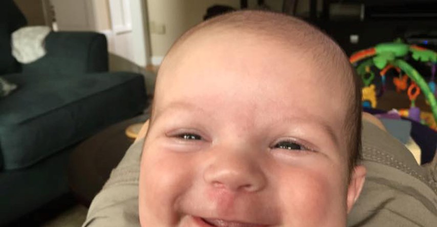 FOTO Smijemo li vas usrećiti ovim predivnim bebinim prvim osmijesima?