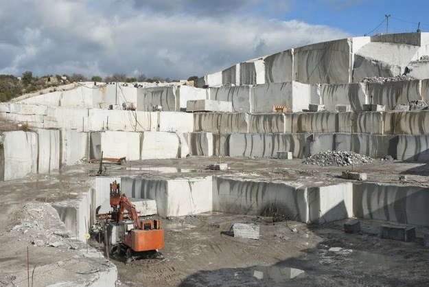 Radna nesreća u Planom kod Trogira: Kameni blokovi prikliještili 31-godišnjeg radnika