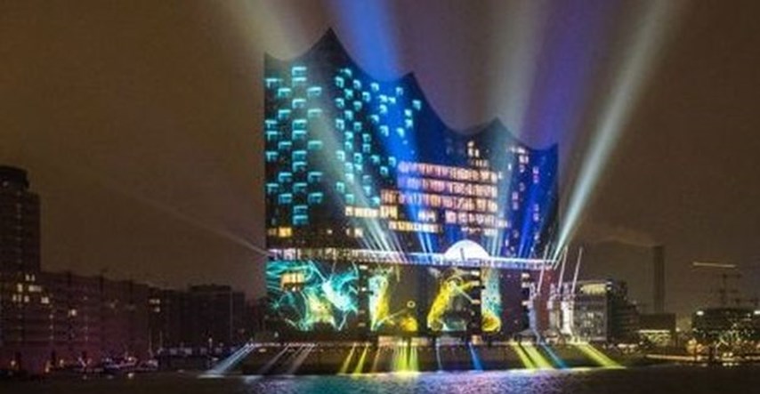 FOTO U Hamburgu uz fantastičan light show otvorena najbolja koncertna dvorana na svijetu