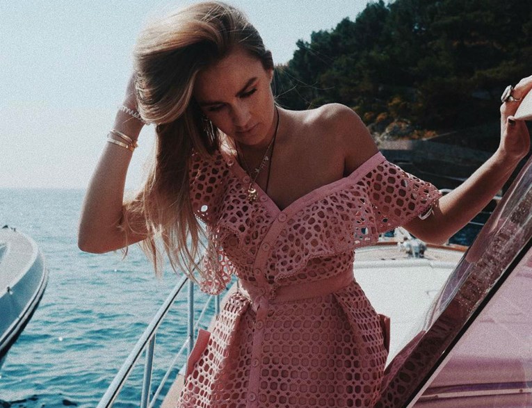 Znamo gdje kupiti trenutno najpopularniju haljinu na Instagramu