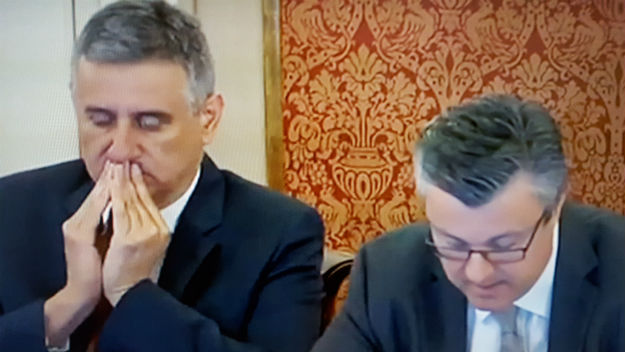 GALERIJA Karamarko cijelo vrijeme radio grimase na sjednici Vlade