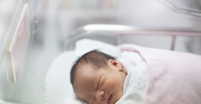 Što vi mame mislite o 24- satnom boravku beba s vama nakon poroda?