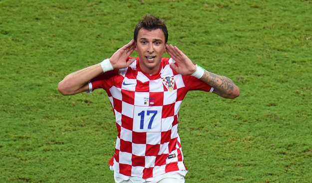 Mandžukićeva lijepa gesta: Svojoj Marsoniji darovao vrijednu opremu
