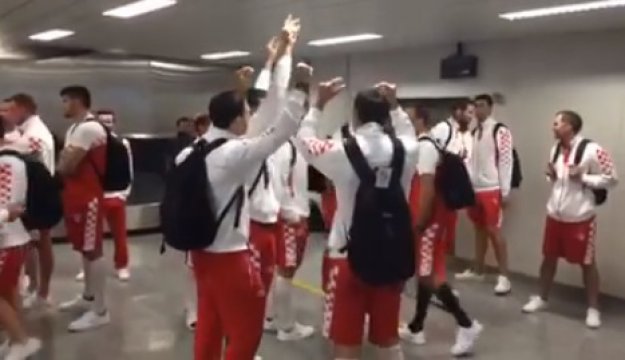 VIDEO Rasplesani rukometaši stigli u Rio: "Ča će mi Copacabana"