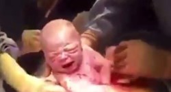 VIDEO Morate vidjeti ovaj emocionalni video carskog reza kojeg je uplakana mama snimila sama