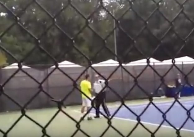 Srpski tenisač ponovno luduje: Na terenu se svađao s policajcem