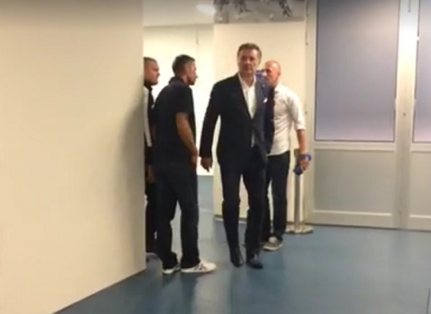 VIDEO Što je Zdravko Mamić tražio u trenerskoj sobi Dinama nakon pobjede nad Vardarom?