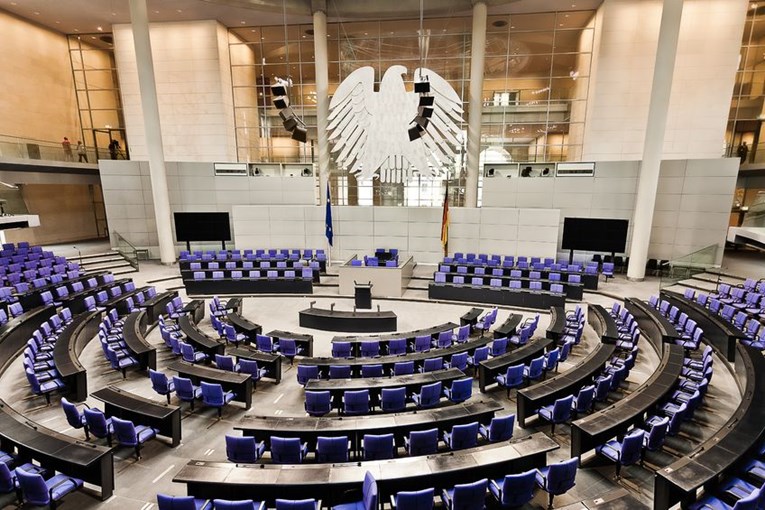 Njemački demokršćani traže pooštrenje sigurnosne politike: Ukinuli bi dvojno državljanstvo