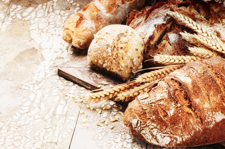 10 razloga zašto bi i na dijeti morali jesti kruh!