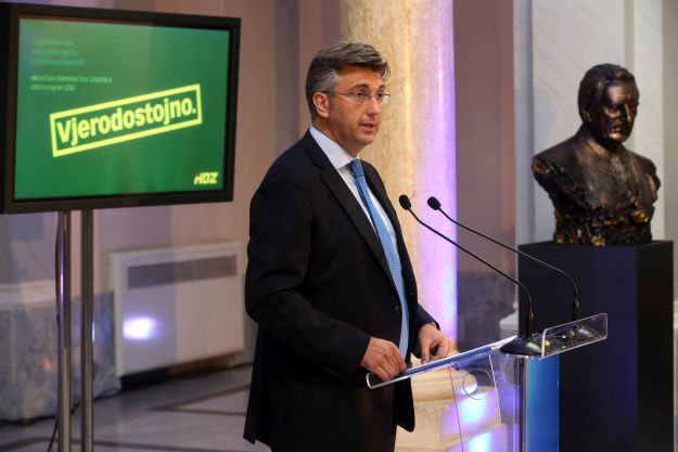 Plenkoviću puna usta transparentnosti, ali svoju imovinsku karticu ne želi objaviti