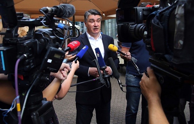 Milanović nastavlja svađu s Vučićem: "Nikad protiv Srba, uvijek protiv čaršije"