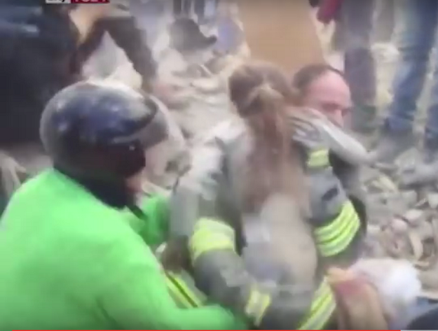 VIDEO "Živa je!": Djevojčica spašena iz ruševina 17 sati nakon potresa u Italiji