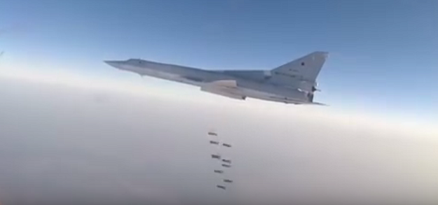 VIDEO Ruski bombarderi napali glavni grad ISIS-a: Uništena tvornica kemijskog oružja