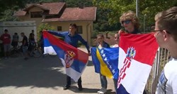 Pametniji od odraslih: Djeca u Jajcu spriječila da ih u školi podijele na Bošnjake i Hrvate
