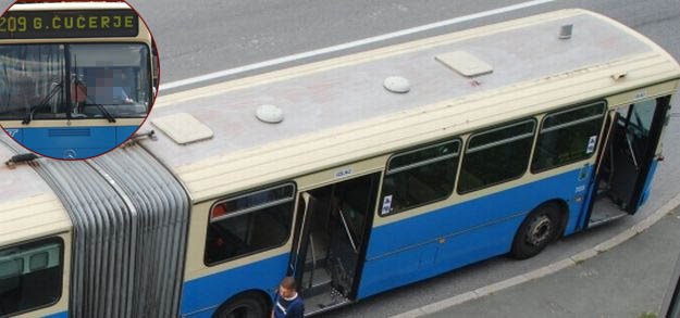 Vozač ZET-a doveo sina da pregledava karte, mladiću koji se usprotivio rekao: "Sjedi i ne seri"