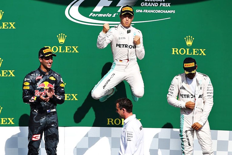 Rosbergu pobjeda u kaotičnoj utrci u Belgiji