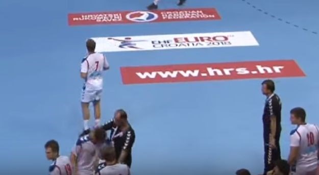 VIDEO Potez divljaka: Direktor mlade reprezentacije Srbije udario dječaka