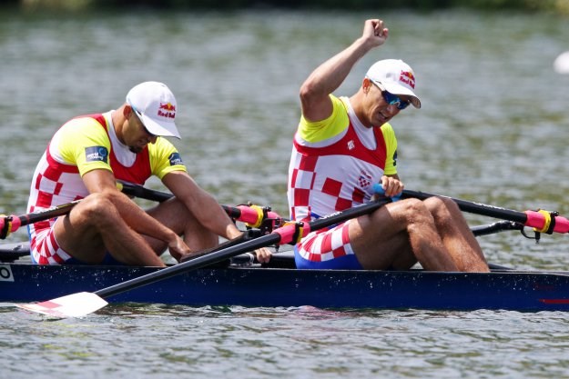 NEZAUSTAVLJIVI Braća Sinković protutnjala u finale Igara
