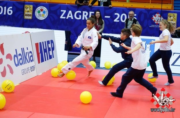 Najmlađi lovili Majlindu Kelmendi i ostale judo zvijezde po Domu sportova