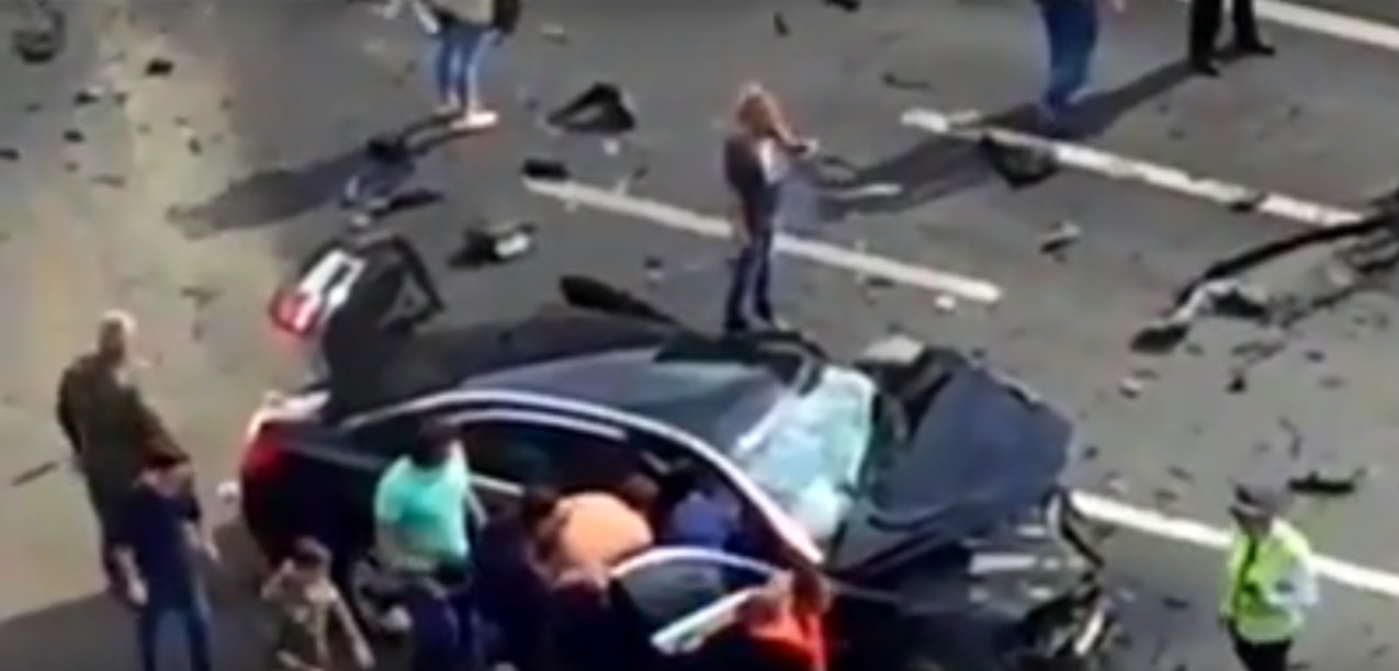 VIDEO U teškom sudaru uništen Putinov BMW, vozač poginuo na mjestu