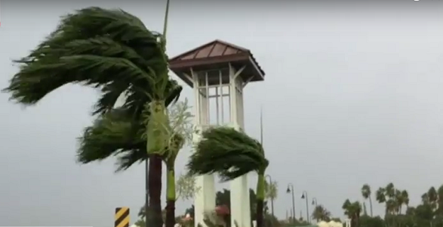 Uragan Hermine stigao do Floride: Zbog valova i snažnog vjetra naređena evakuacija stanovništva