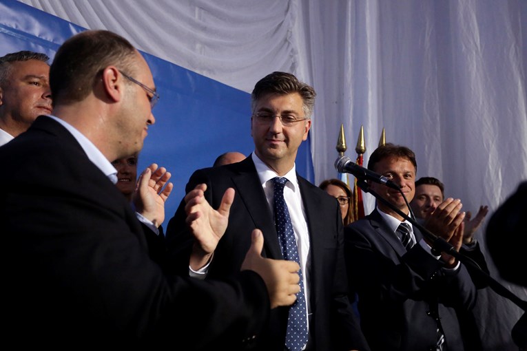 Nova vlada će biti aktivnija u EU-u i NATO savezu