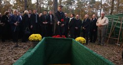 Na pogrebu žrtava iz Hude Jame Hasanbegović pozvao na demontažu jugoslavensko-komunističkog naslijeđa