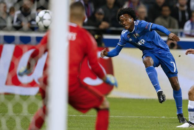 Juve preživio u Lyonu s igračem manje: Buffon spašavao, Cuadrado zabio za pobjedu
