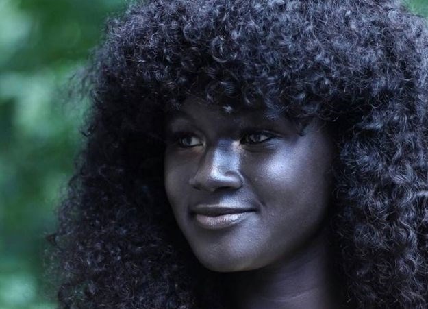 "Kći noći" svojom nestvarnom ljepotom osvaja internet i modne piste