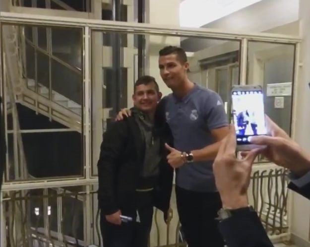 NEVJEROJATNA PRIČA IZ POLJSKE Ronaldo upoznao dječaka kojeg je probudio iz kome
