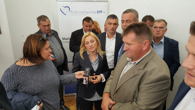 VIDEO Petir: Beljak stranku vodi pogrešno, protuzakonito i potpuno neprimjereno