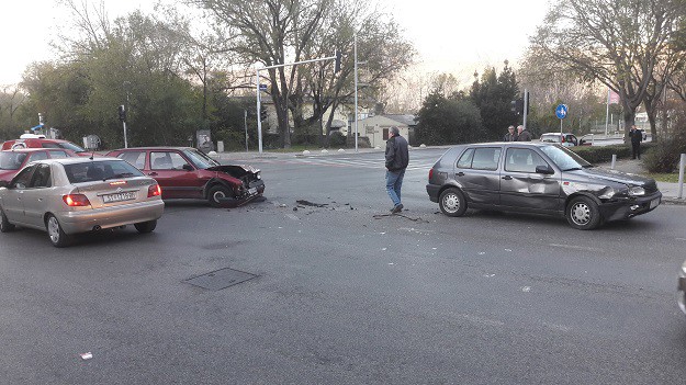 Sudar dva Golfa na sjevernom ulazu u marjanski tunel