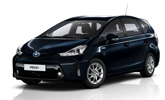 Toyota obnovila hibridni monovolumen