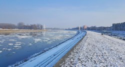 VIDEO, FOTO Problemi zbog hladnoće - Split bez vode i struje, na Dunavu i Dravi mjere obrane od leda