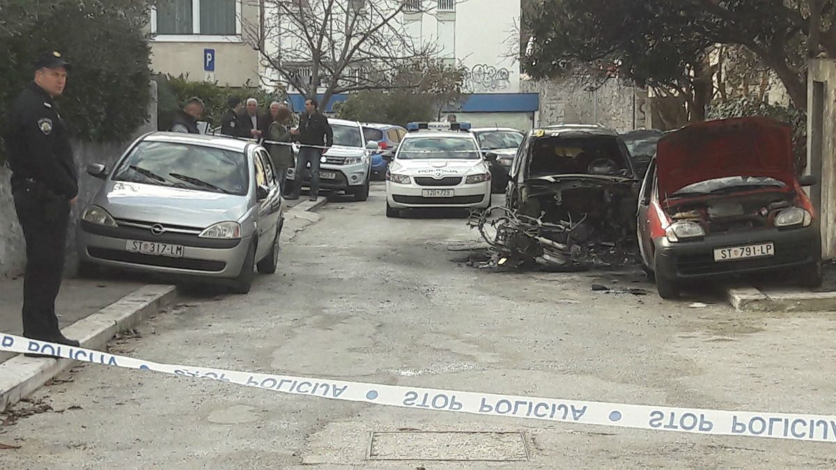 VIDEO U Splitu zapaljen Suzuki Burgman, vlasnik tvrdi da  mu smještaju prevaru
