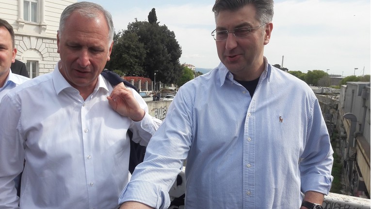 Plenković iz Splita: Vučićeva pobjeda je očekivana, uputio sam mu čestitku
